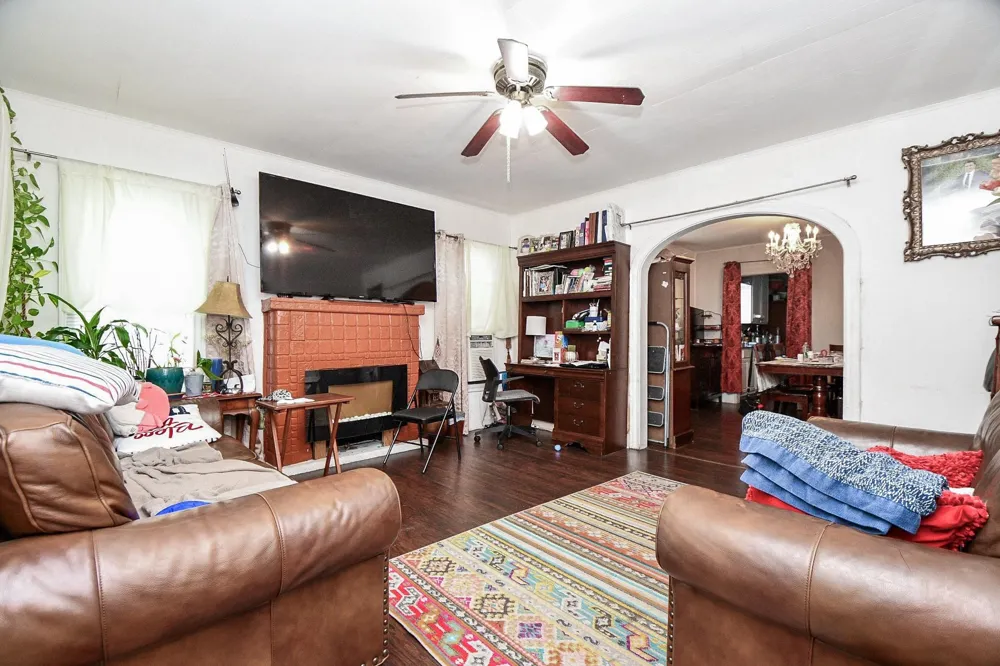 4508 Schroeder Street Houston, TX 77011