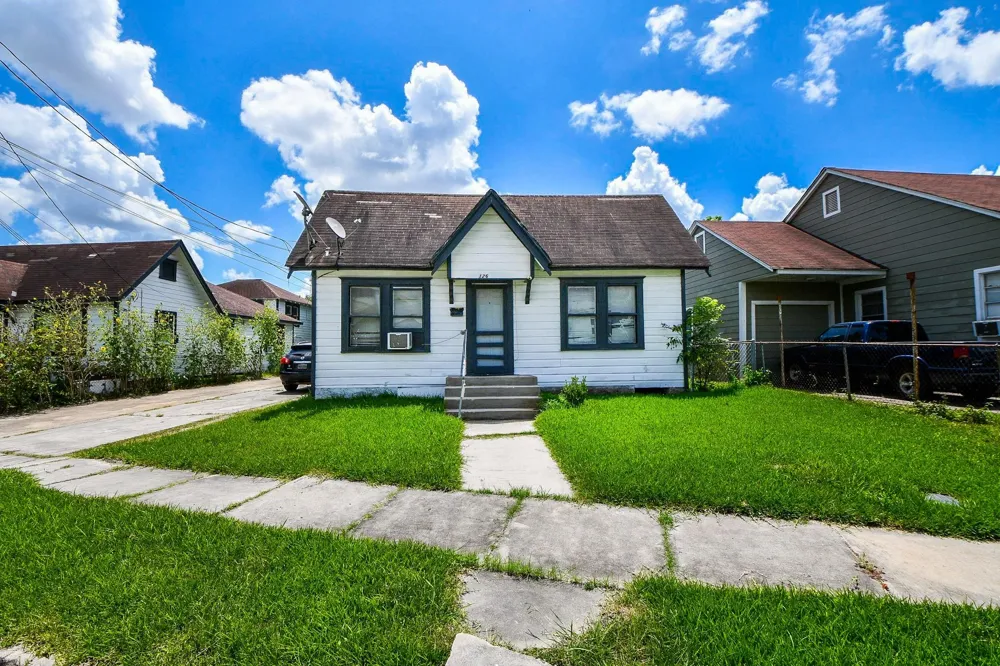 4508 Schroeder Street Houston, TX 77011