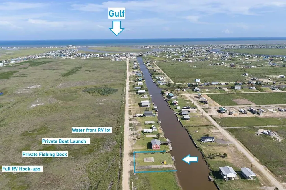 683 Hall Road Sargent, TX 77414