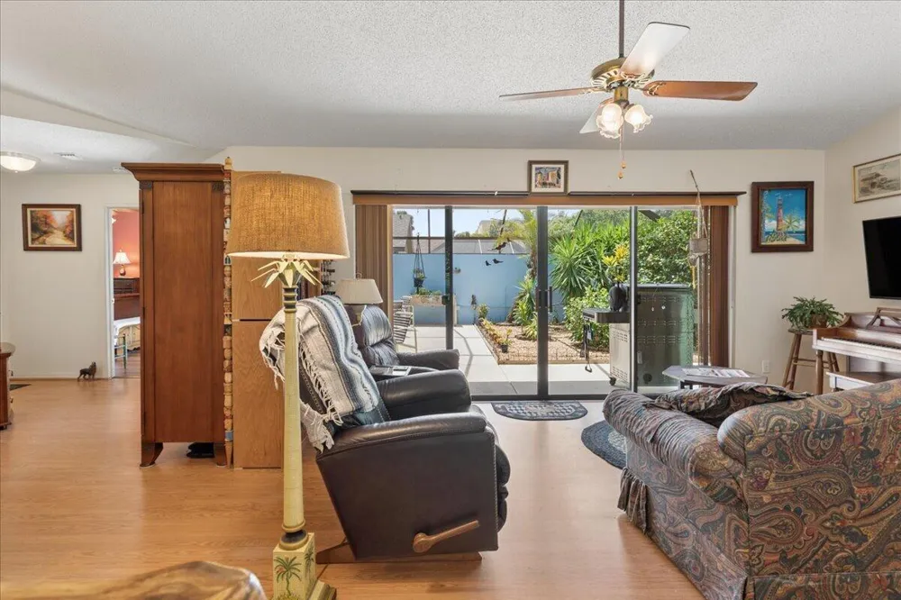 6287 Mirror Lake Drive Sebastian, FL 32958