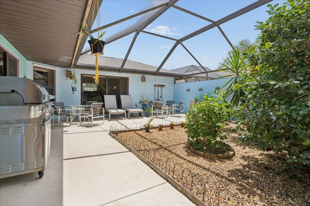 6287 Mirror Lake Drive Sebastian, FL 32958