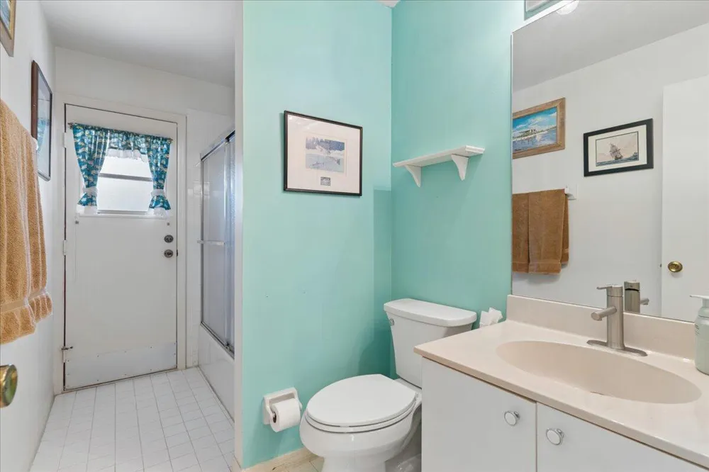 6287 Mirror Lake Drive Sebastian, FL 32958