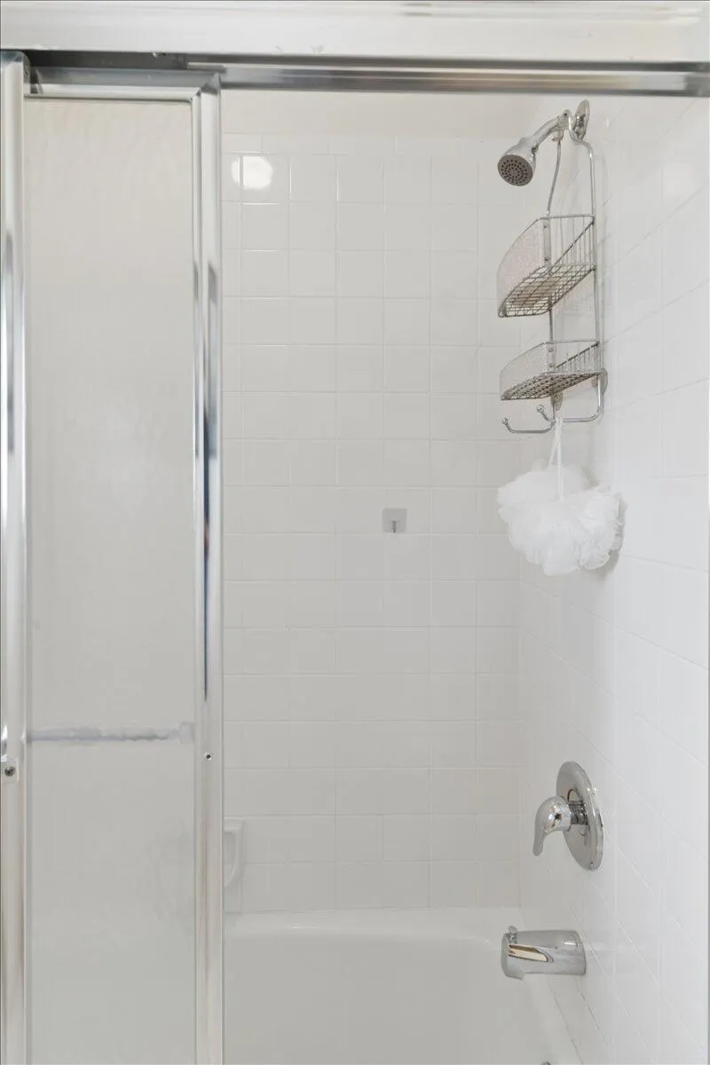 6287 Mirror Lake Drive Sebastian, FL 32958