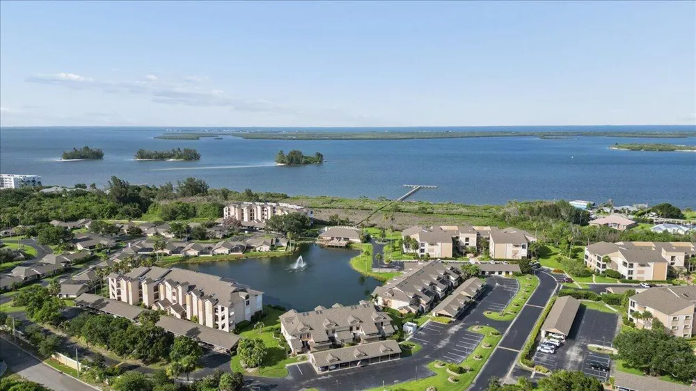 6287 Mirror Lake Drive Sebastian, FL 32958
