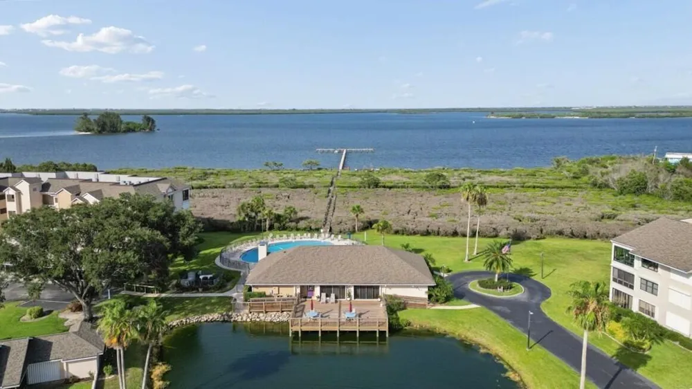 6287 Mirror Lake Drive Sebastian, FL 32958