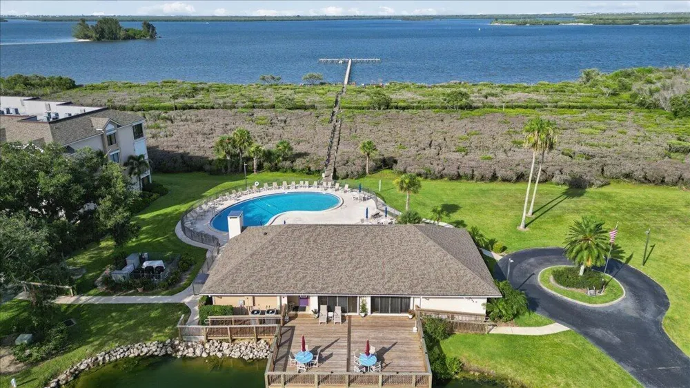 6287 Mirror Lake Drive Sebastian, FL 32958