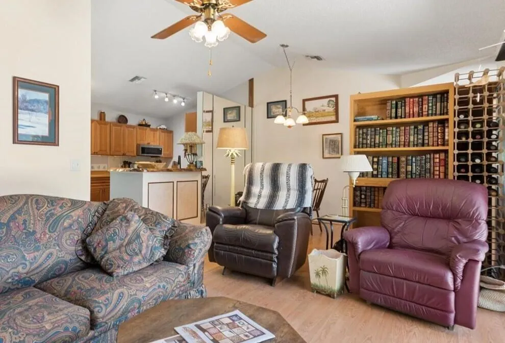 6287 Mirror Lake Drive Sebastian, FL 32958