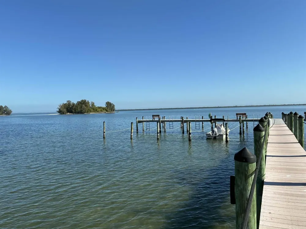 6287 Mirror Lake Drive Sebastian, FL 32958