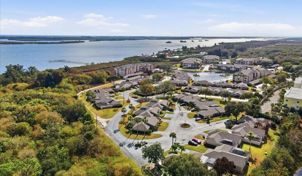 6287 Mirror Lake Drive Sebastian, FL 32958