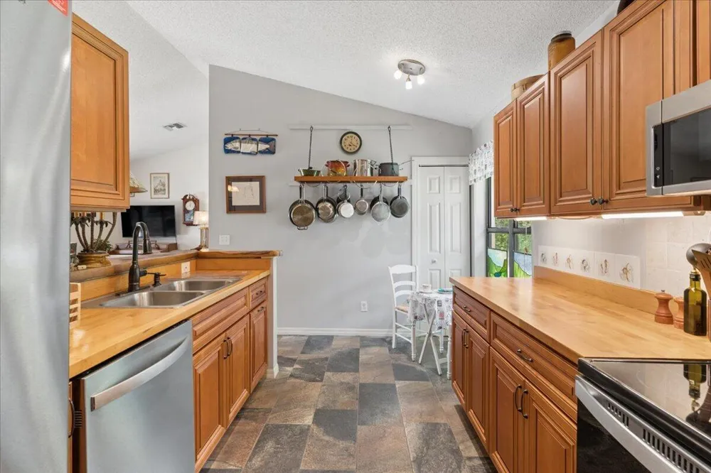 6287 Mirror Lake Drive Sebastian, FL 32958