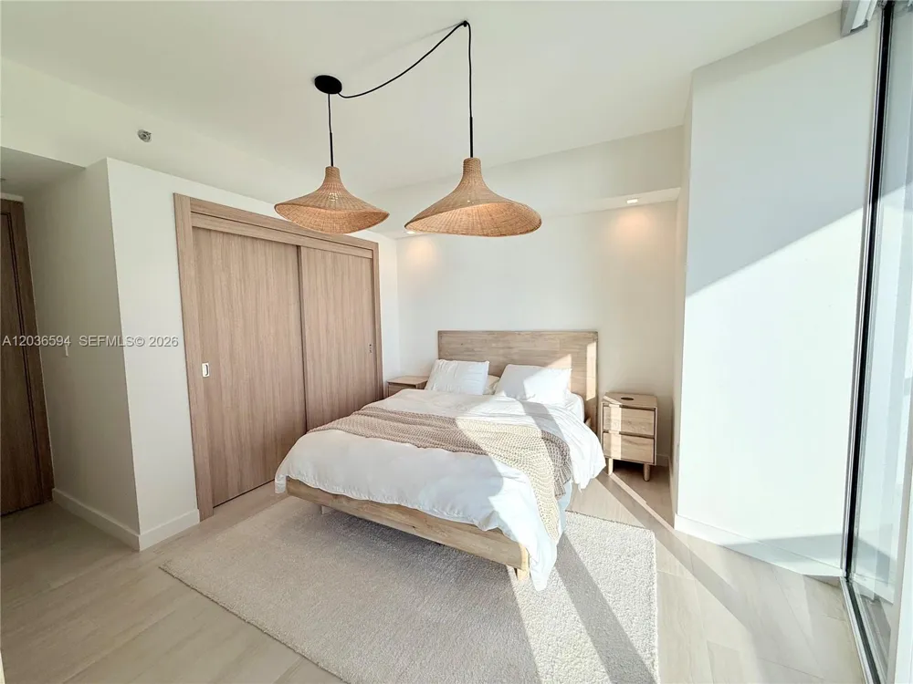 495 Brickell Ave #5106 Miami, FL 33131
