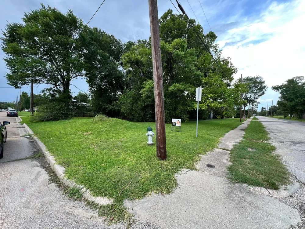 Hale Beaumont, TX 77703