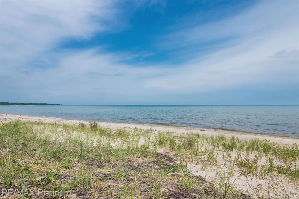 33090 East Side Drive Peaine Township, MI 49782