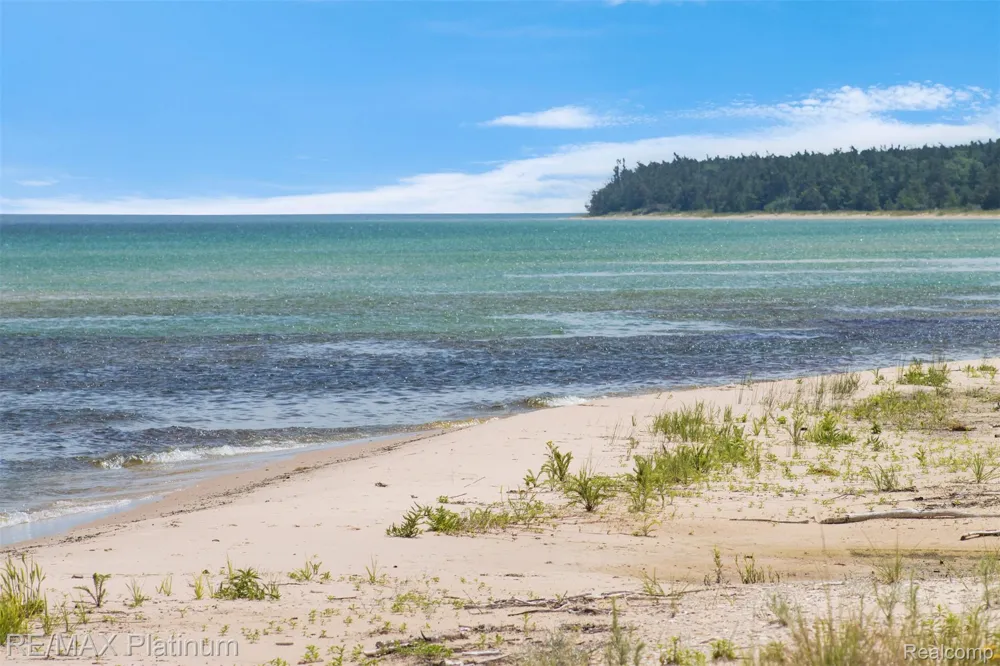 33090 East Side Drive Peaine Township, MI 49782