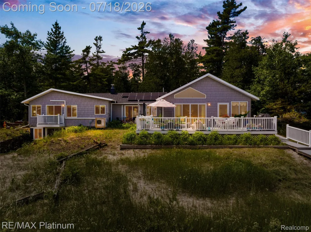 33090 East Side Drive Peaine Township, MI 49782