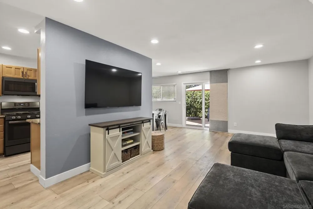 14287 Mariana Dr. Poway, CA 92064