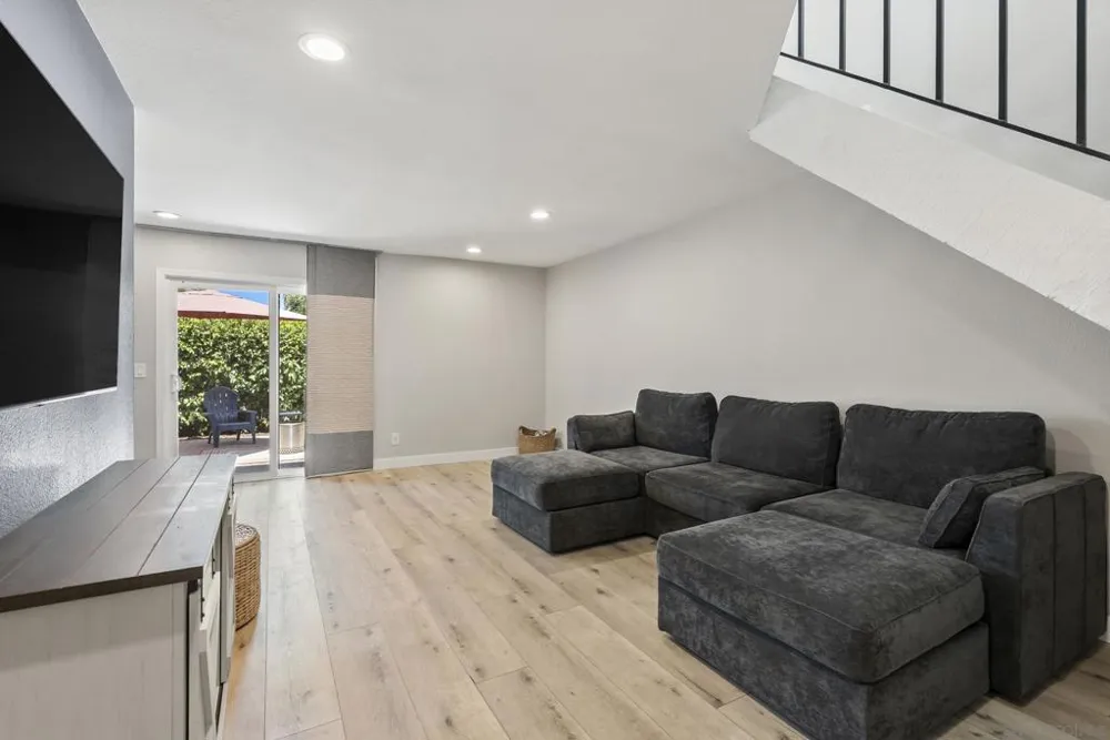 14287 Mariana Dr. Poway, CA 92064