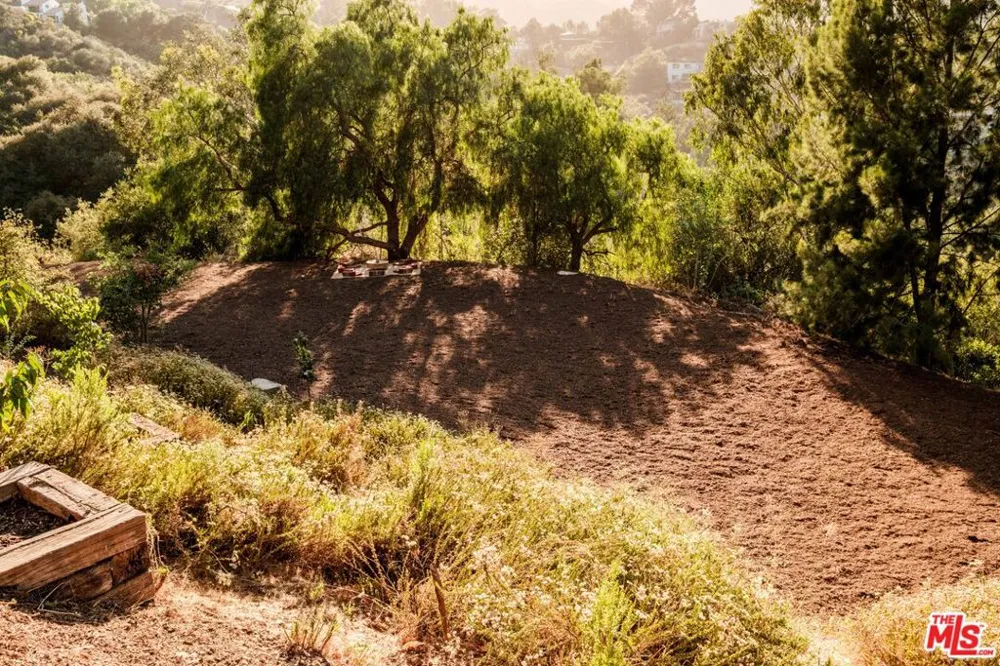 20333 Reigate Road Topanga, CA 90290