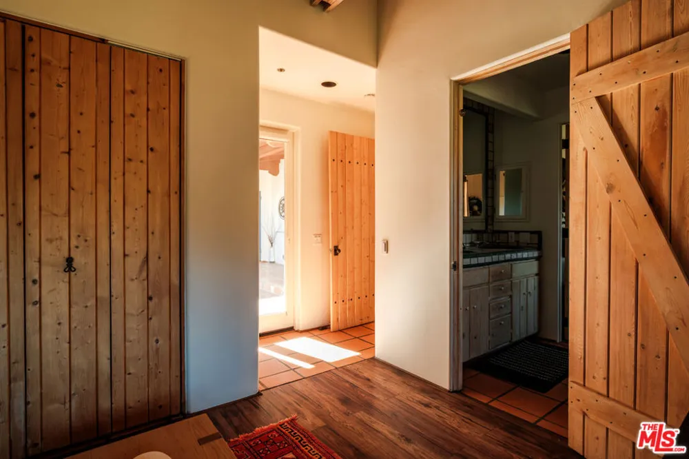 20333 Reigate Road Topanga, CA 90290