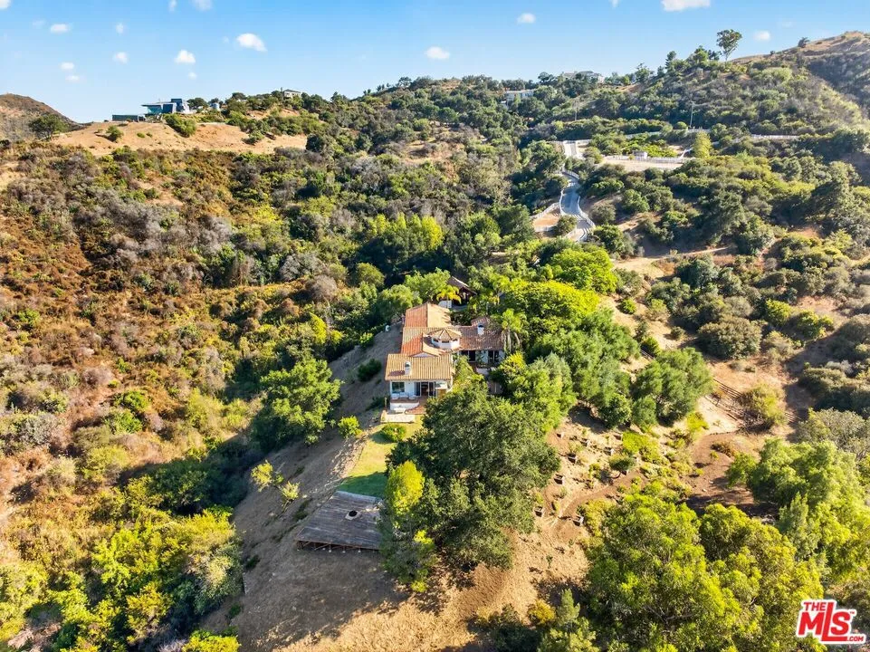 20333 Reigate Road Topanga, CA 90290