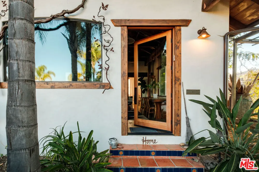 20333 Reigate Road Topanga, CA 90290