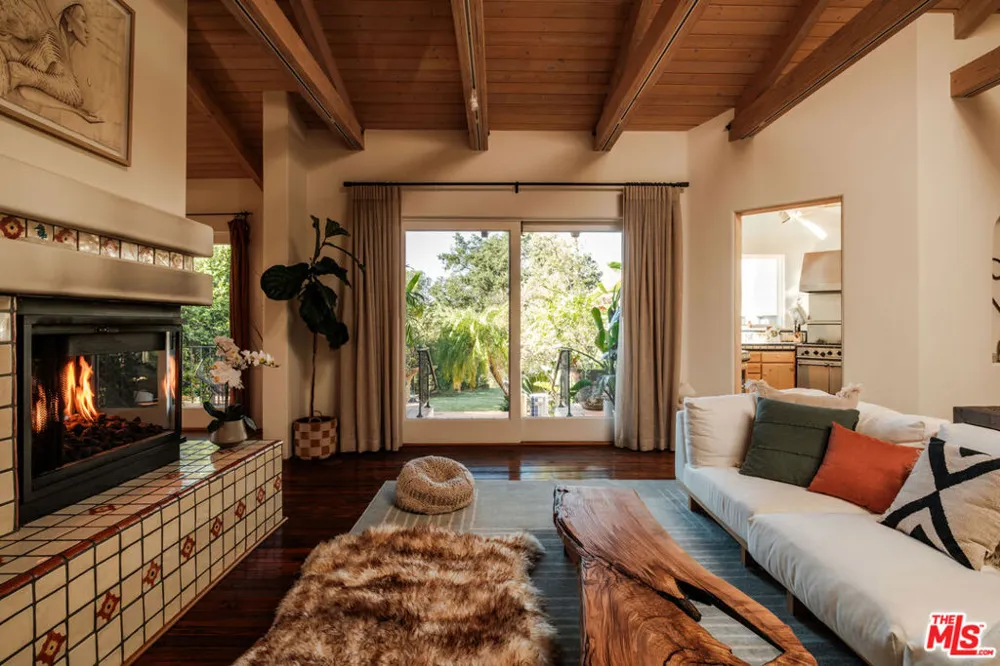 20333 Reigate Road Topanga, CA 90290