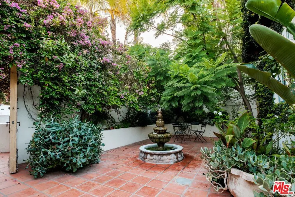 20333 Reigate Road Topanga, CA 90290