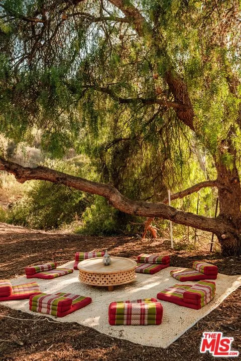 20333 Reigate Road Topanga, CA 90290