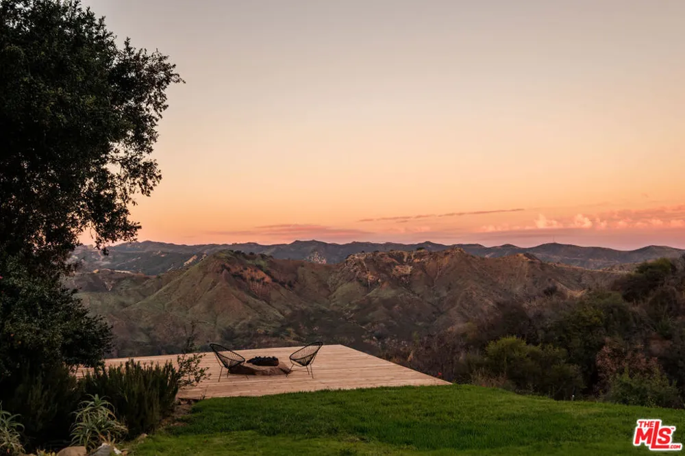 20333 Reigate Road Topanga, CA 90290