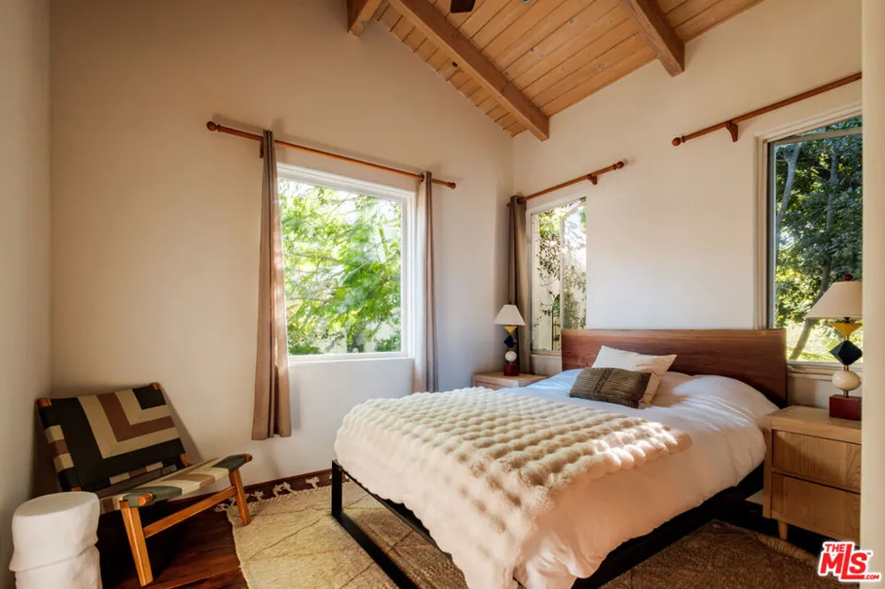 20333 Reigate Road Topanga, CA 90290