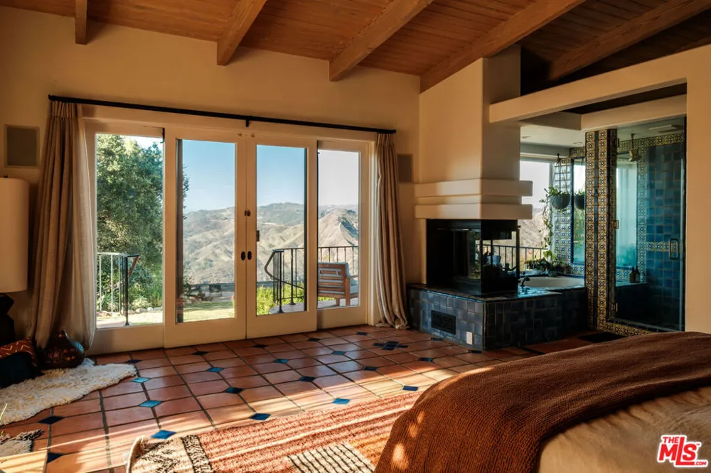20333 Reigate Road Topanga, CA 90290