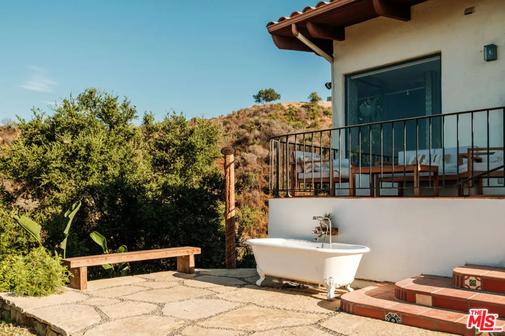 20333 Reigate Road Topanga, CA 90290