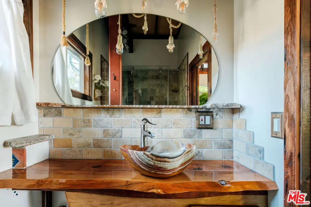 20333 Reigate Road Topanga, CA 90290