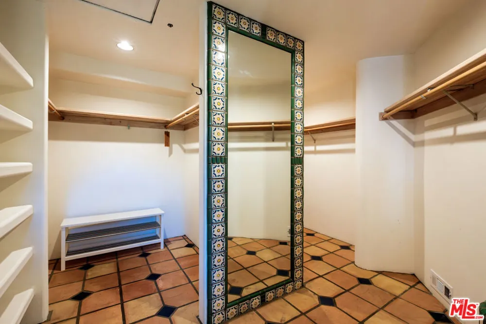 20333 Reigate Road Topanga, CA 90290
