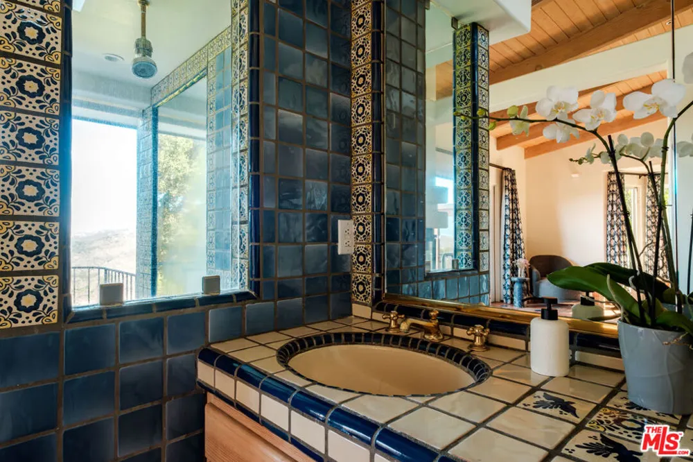 20333 Reigate Road Topanga, CA 90290