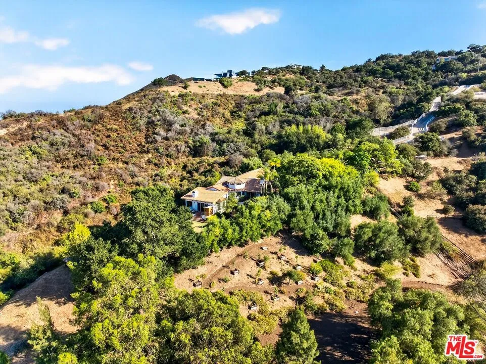 20333 Reigate Road Topanga, CA 90290