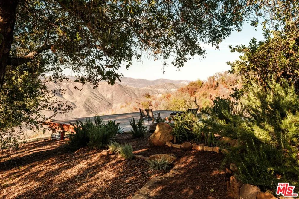 20333 Reigate Road Topanga, CA 90290