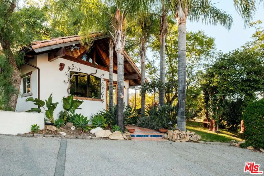 20333 Reigate Road Topanga, CA 90290