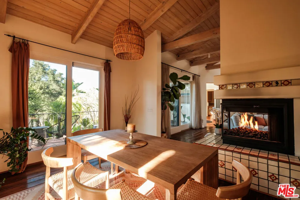 20333 Reigate Road Topanga, CA 90290