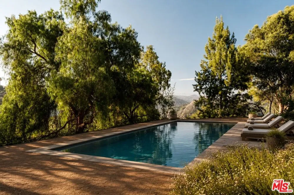 20333 Reigate Road Topanga, CA 90290
