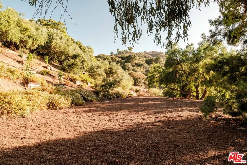 20333 Reigate Road Topanga, CA 90290