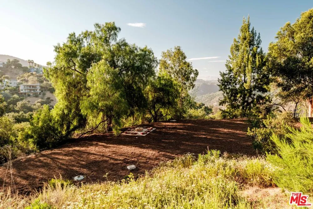 20333 Reigate Road Topanga, CA 90290