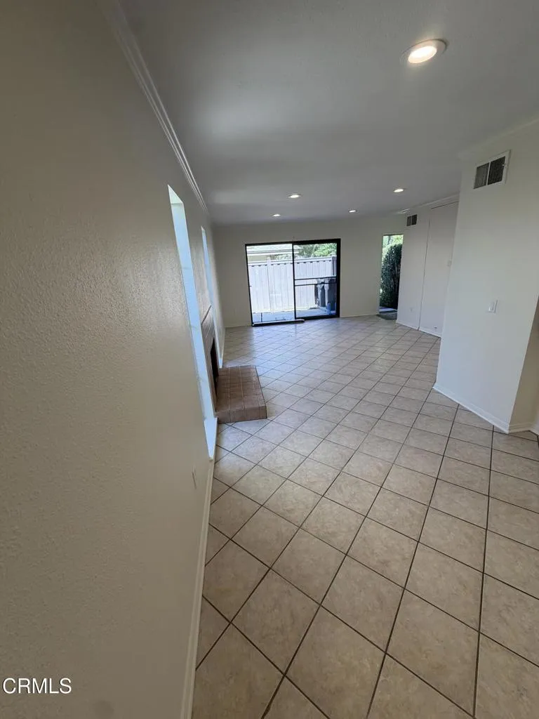 28835 Oakpath Drive Agoura Hills, CA 91301