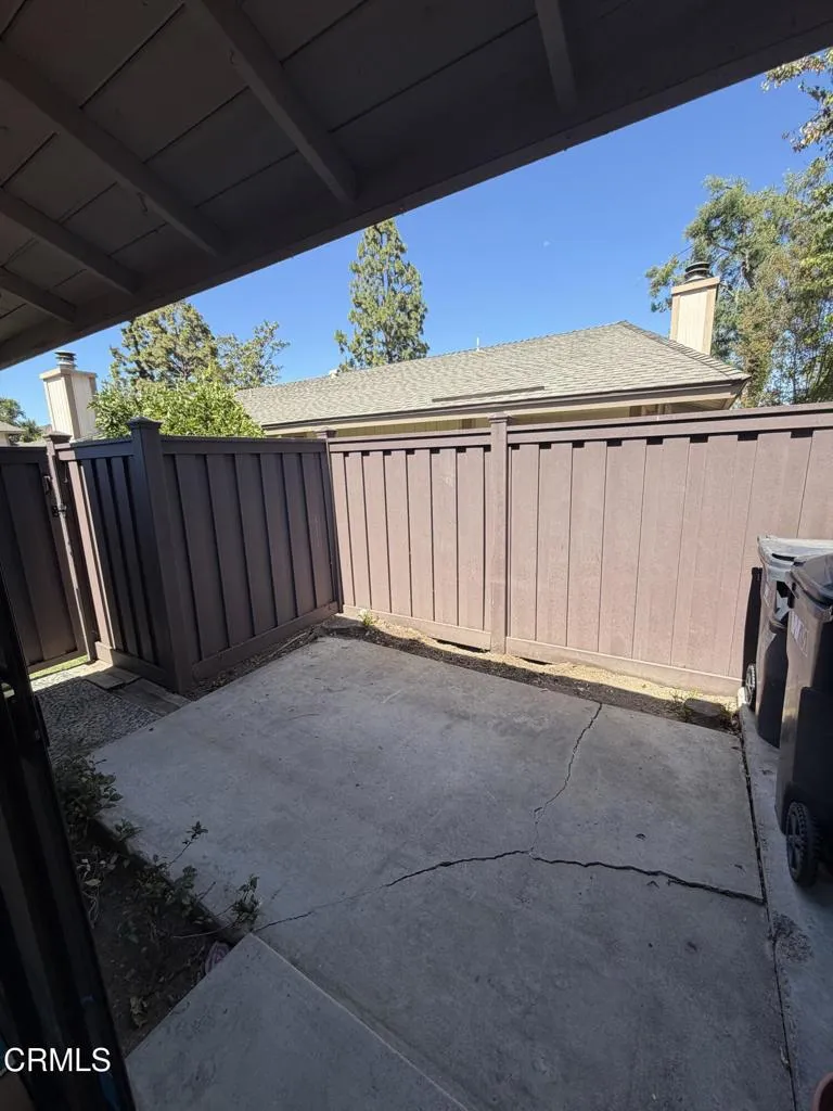 28835 Oakpath Drive Agoura Hills, CA 91301