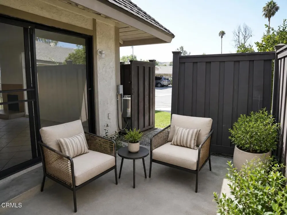 28835 Oakpath Drive Agoura Hills, CA 91301