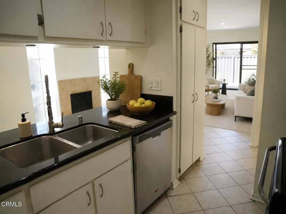 28835 Oakpath Drive Agoura Hills, CA 91301