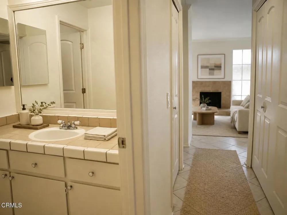 28835 Oakpath Drive Agoura Hills, CA 91301