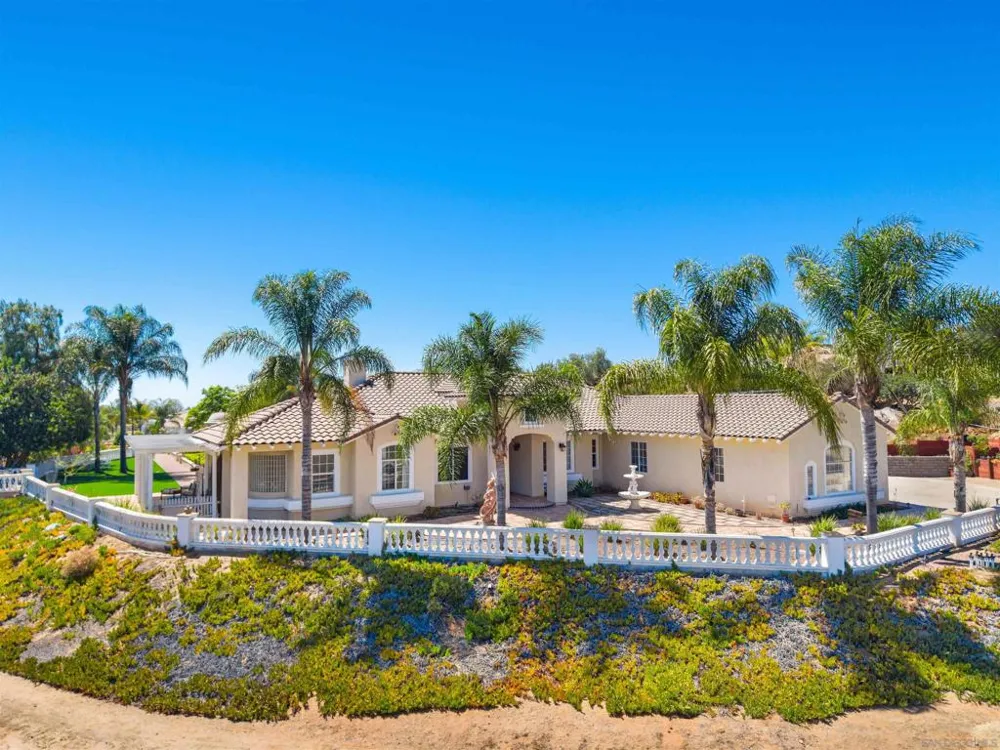 15043 Saddle Creek Drive Valley Center, CA 92082