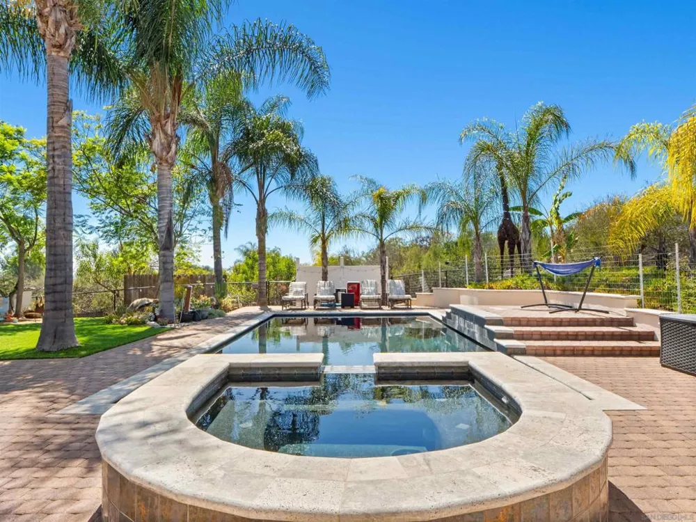 15043 Saddle Creek Drive Valley Center, CA 92082