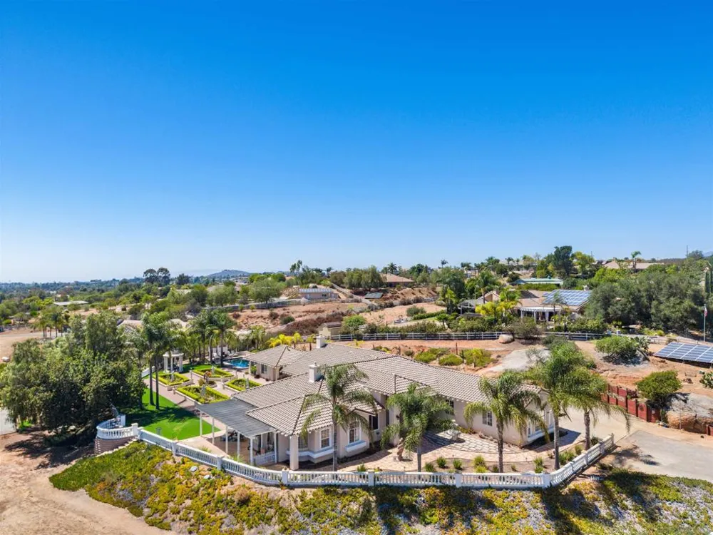 15043 Saddle Creek Drive Valley Center, CA 92082